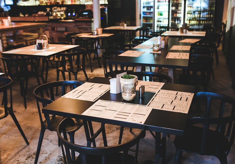 Tables do not wobble, even when they are placed on the street or an uneven surface：T-Balance